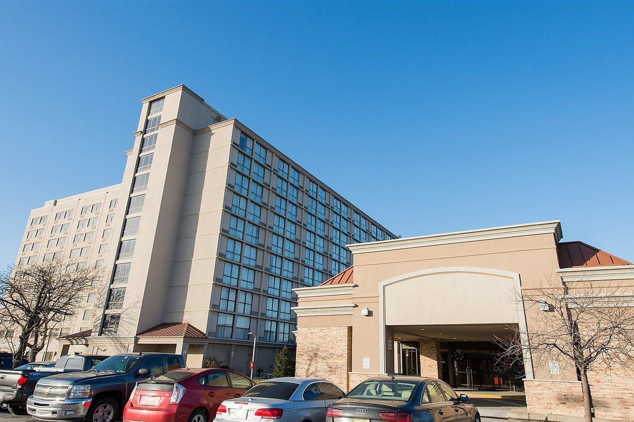 Holiday Inn Newark International Airport Εξωτερικό φωτογραφία