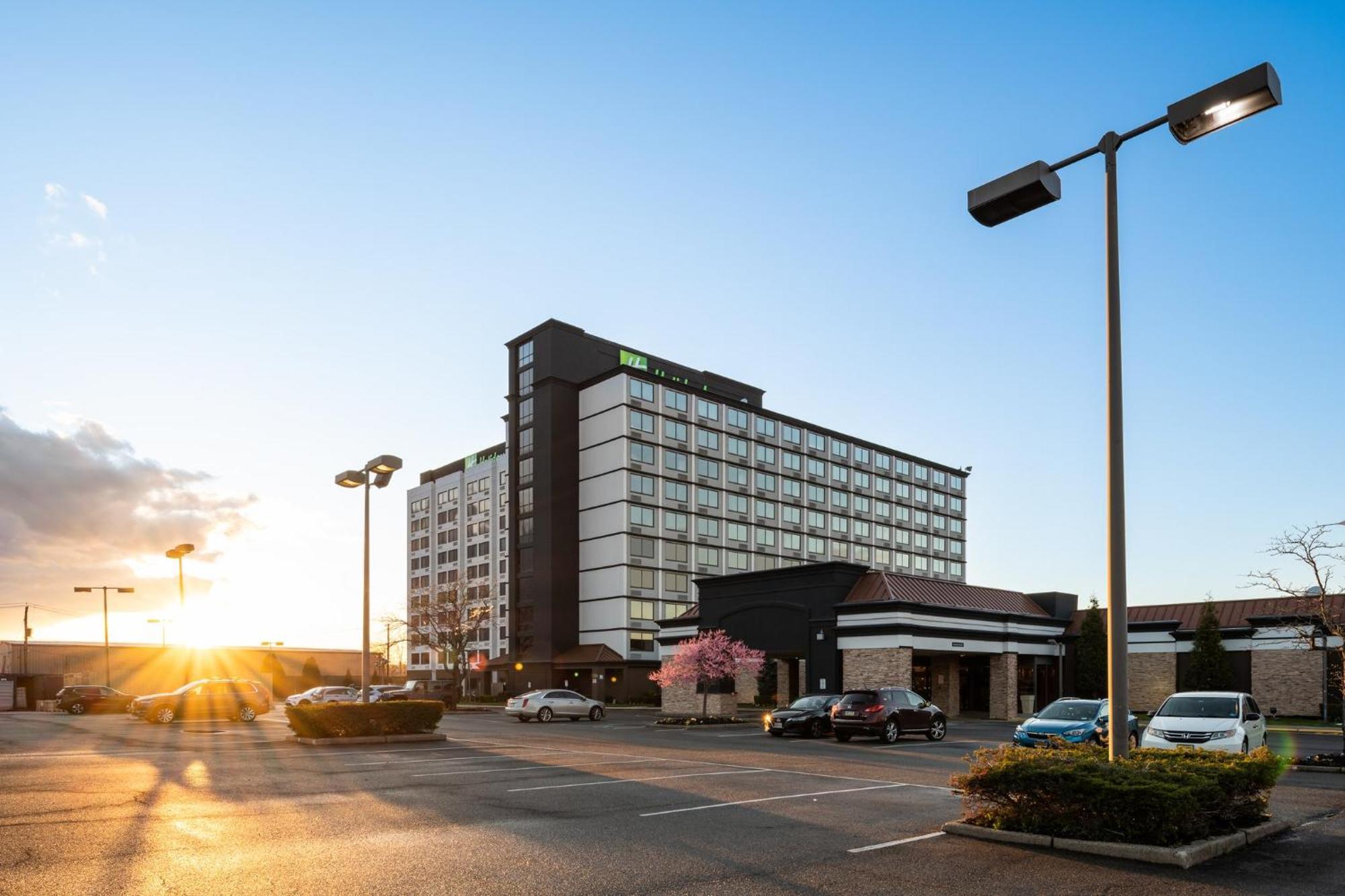 Holiday Inn Newark International Airport Εξωτερικό φωτογραφία